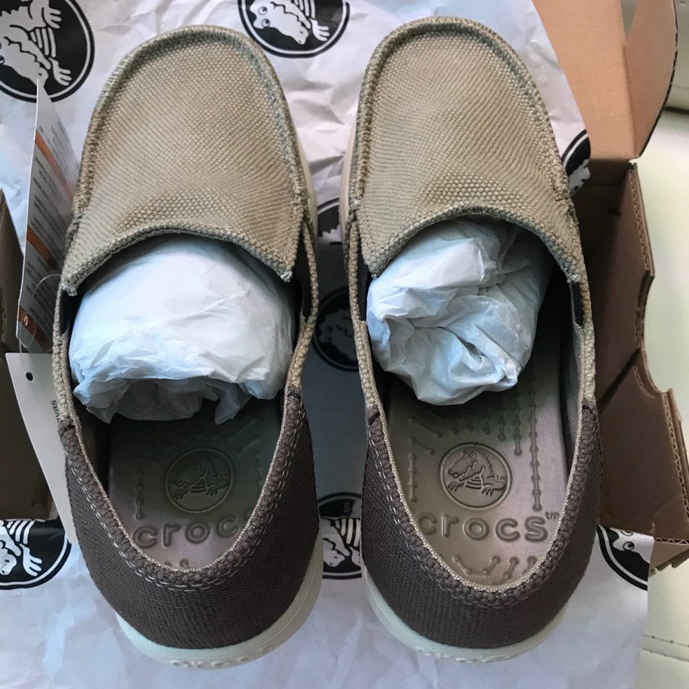 Kids’  loafer, size J 2- US size 2, 7 years old